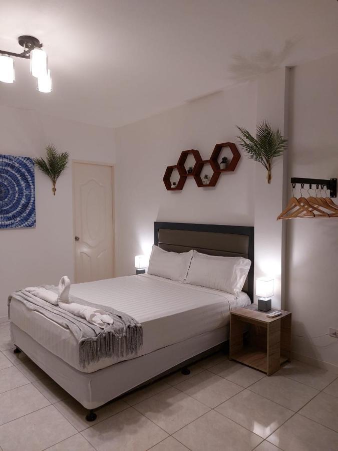 Bonsai Jacuzzi Suites Panglao Eksteriør bilde