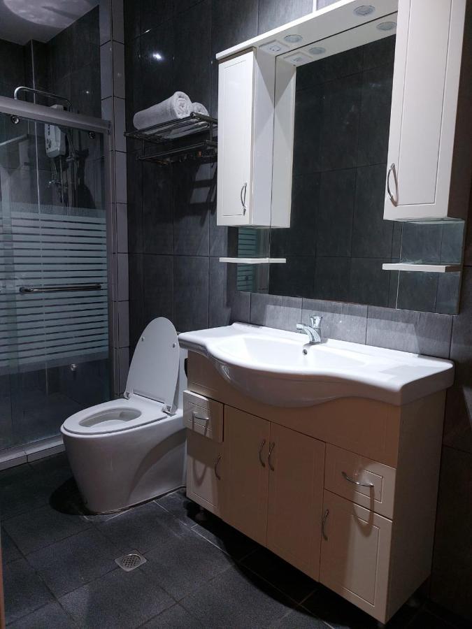 Bonsai Jacuzzi Suites Panglao Eksteriør bilde